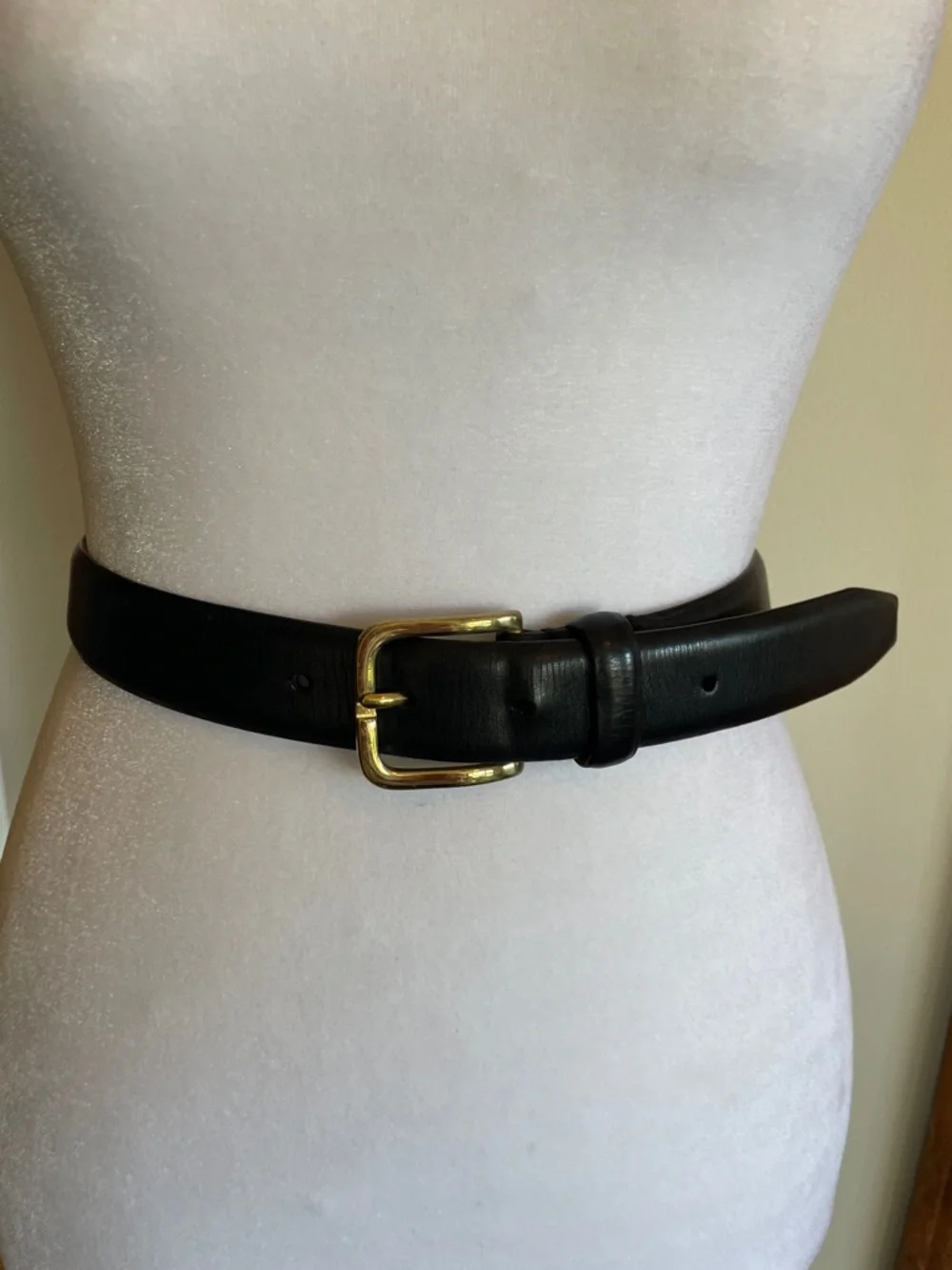 POLO RALPH LAUREN Men’s Black Leather Belt with Brass Gold-Tone Buckle